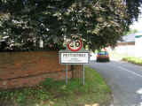 Photo of Pettistree speed limit sign